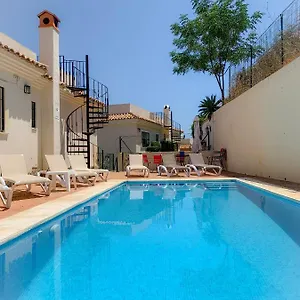Villa Ample At Coast, Benalmádena