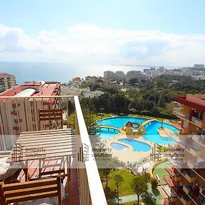 Apartamento 908 Minerva - Vistas Al Mar- Excelente Conexion Wifi - Piscina Abierta, Benalmádena